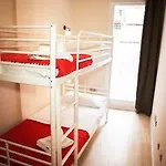 Hulot بيت ضيافة 3*