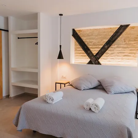 Hulot فالنسيا