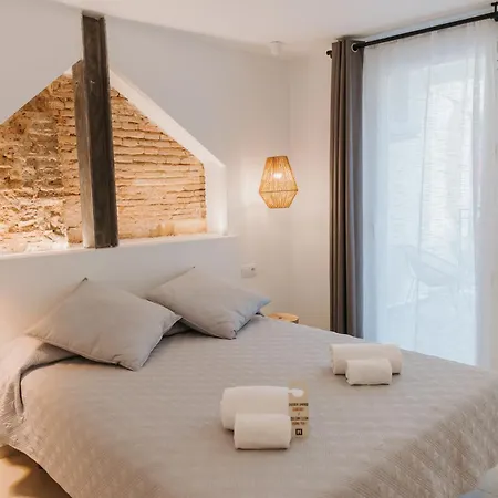 Гостевой дом Hulot Валенсия