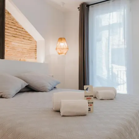 Hulot Πανσιόν 3*