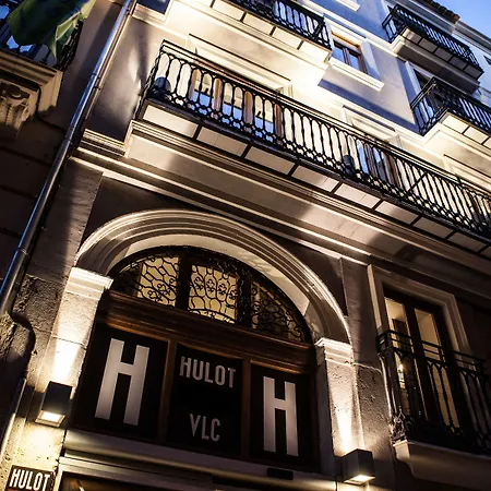 Hulot Гостевой дом