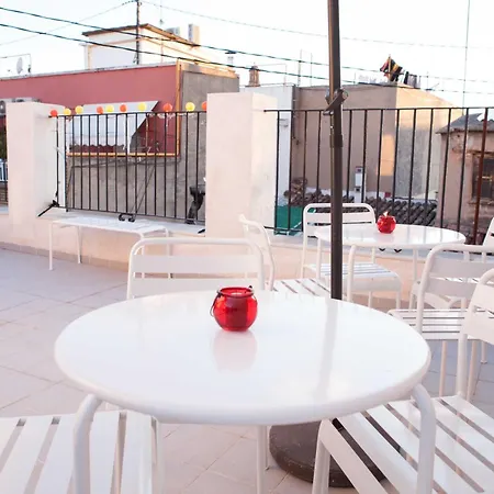 Hulot بيت ضيافة