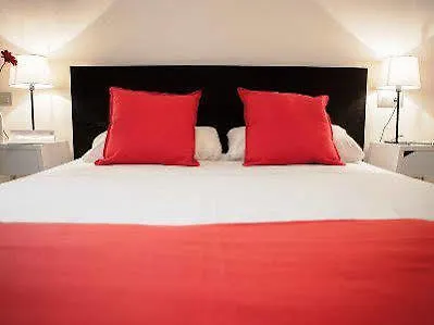 Hulot Гостевой дом Валенсия